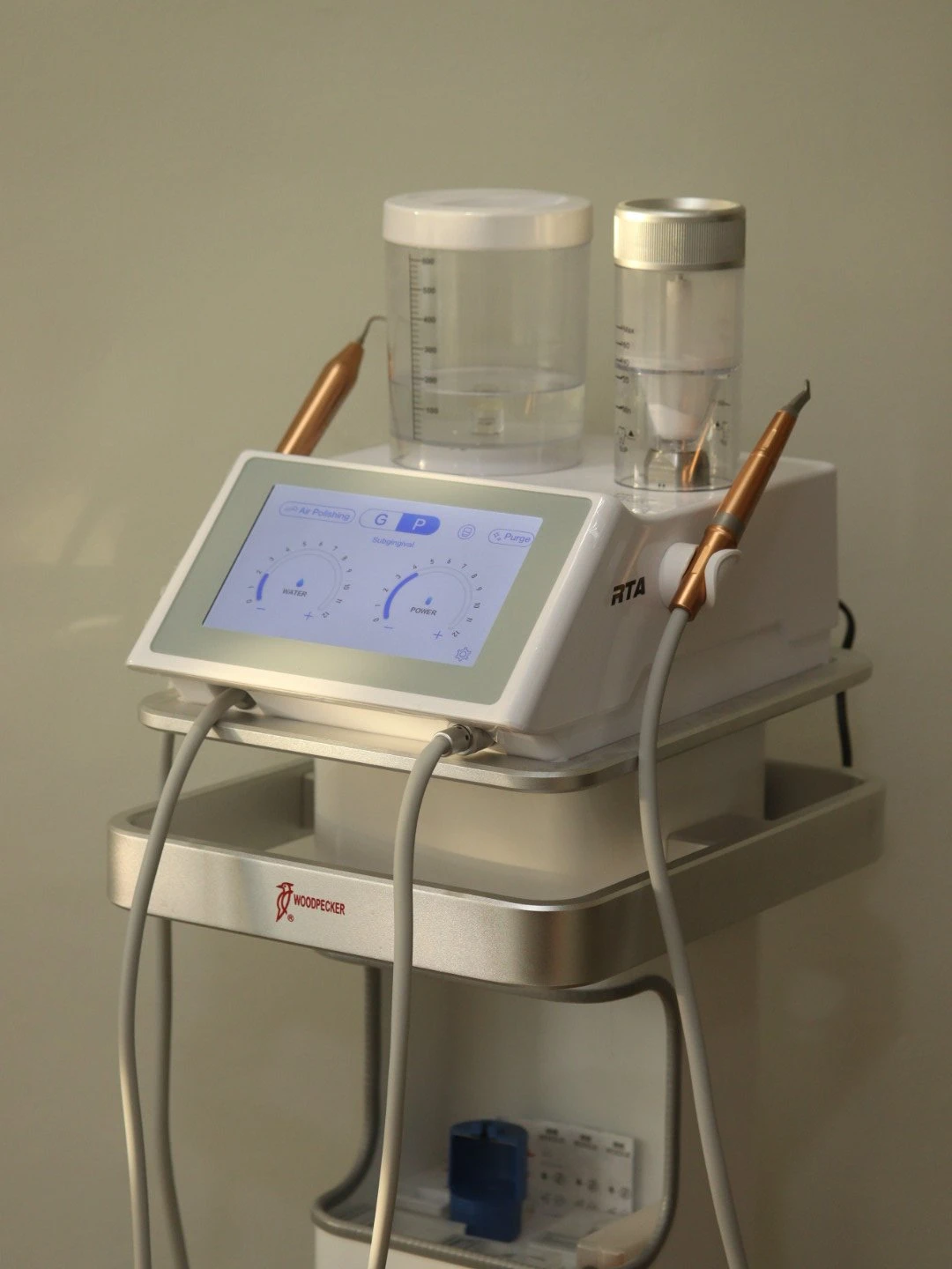 Air polishing and scaling unit